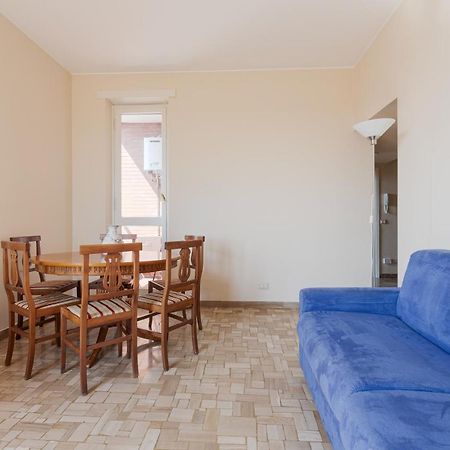 Milano - Roomy Apartment 300 M From M3 Affori Fn! Exteriör bild