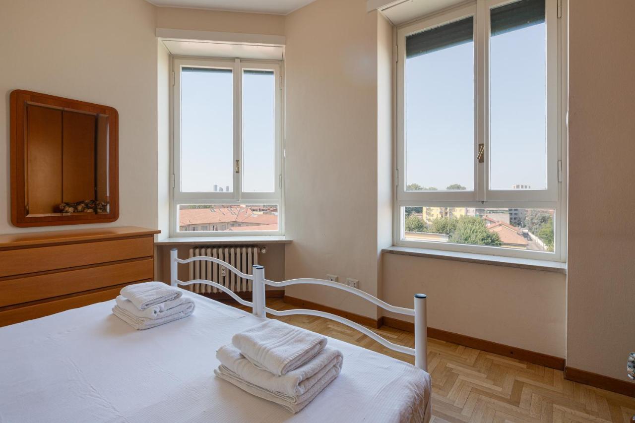 Milano - Roomy Apartment 300 M From M3 Affori Fn! Exteriör bild