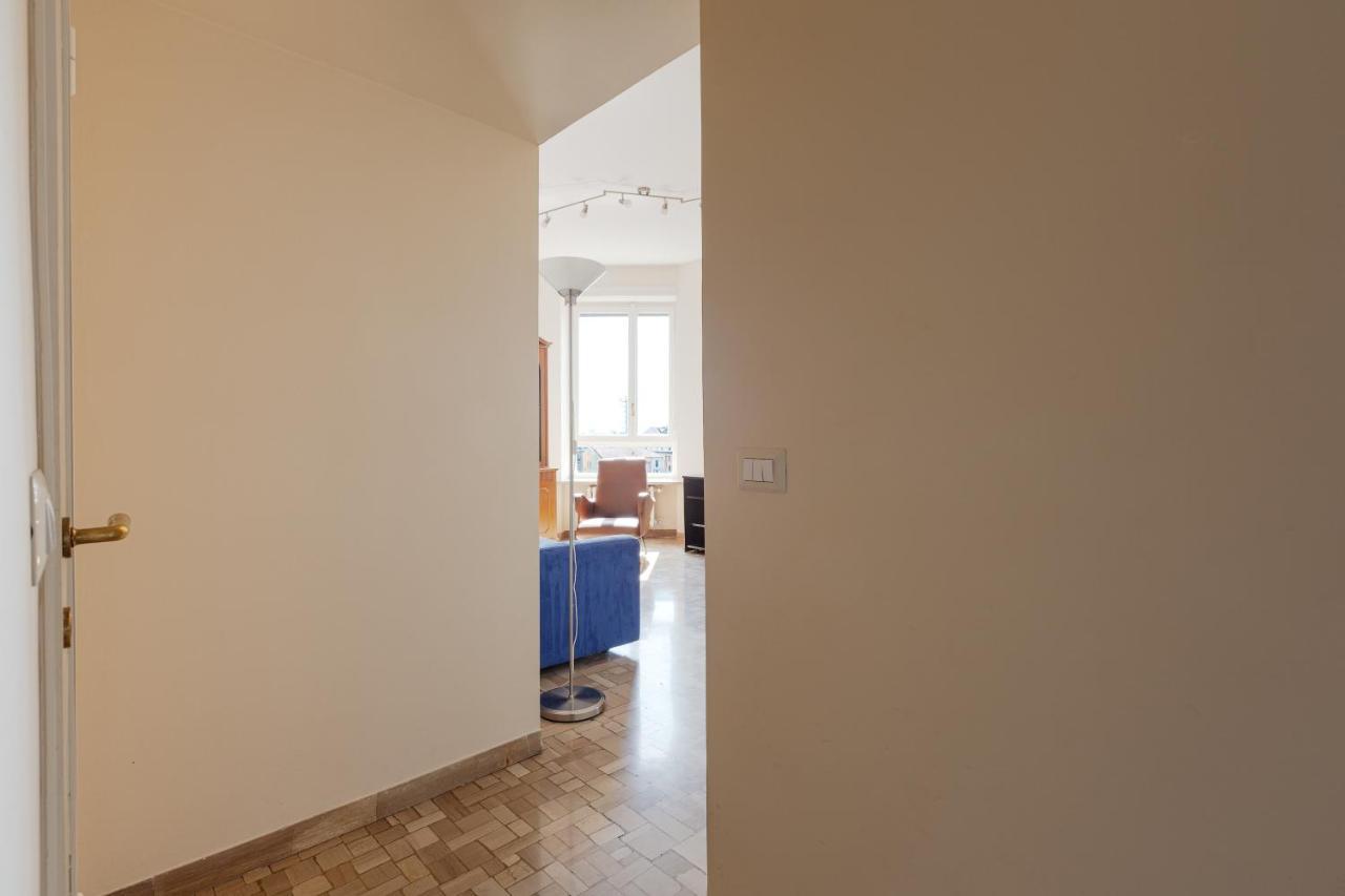 Milano - Roomy Apartment 300 M From M3 Affori Fn! Exteriör bild